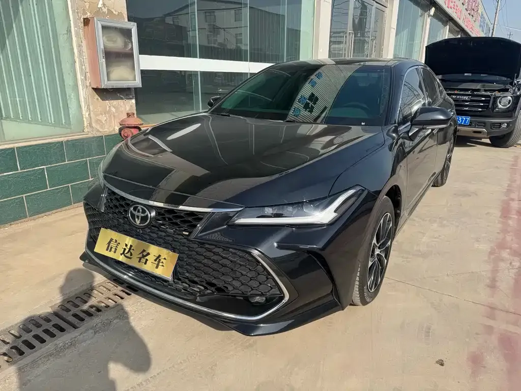 Toyota Avalon 2022 из CN, фото 1