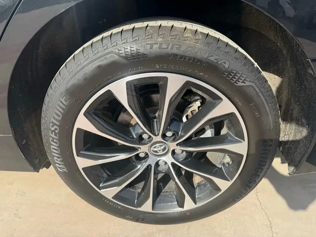 Toyota Avalon 2022 из CN, фото 9