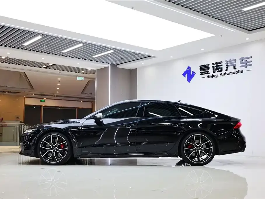 Audi S7 2022 из CN, фото 2
