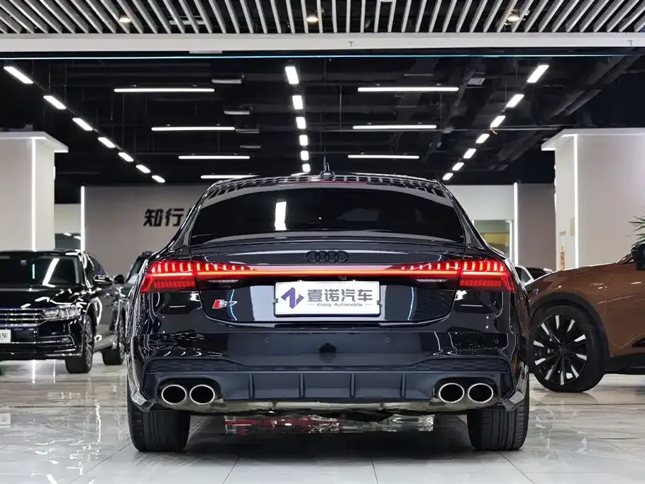 Audi S7 2022 из CN, фото 6