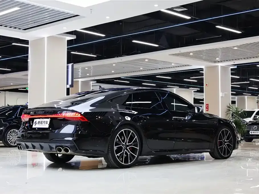 Audi S7 2022 из CN, фото 10