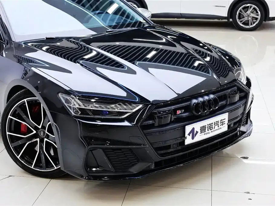 Audi S7 2022 из CN, фото 8