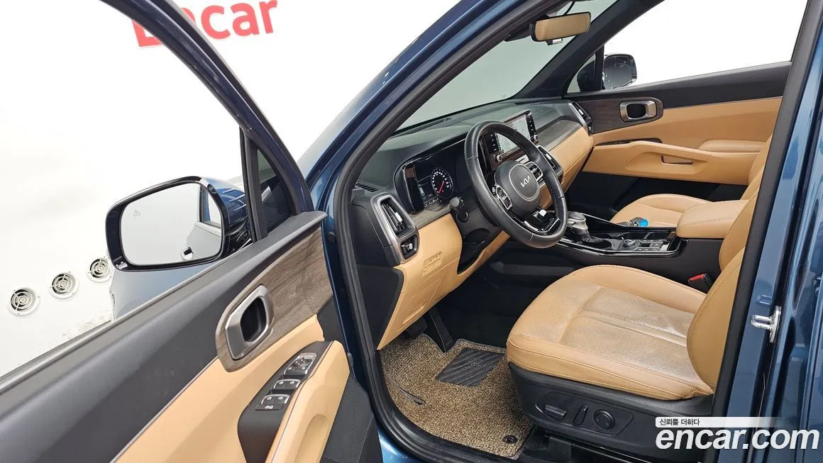Kia Sorento — фото 10