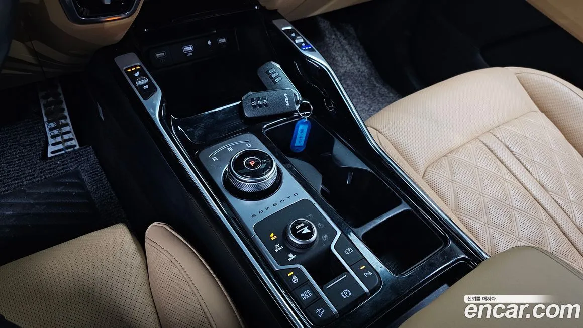Kia Sorento — фото 9
