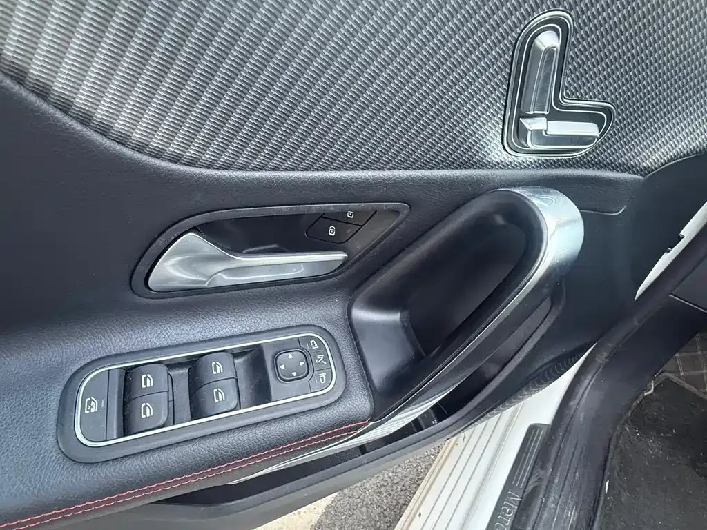 Mercedes-Benz A-Class 2024 из CN, фото 7