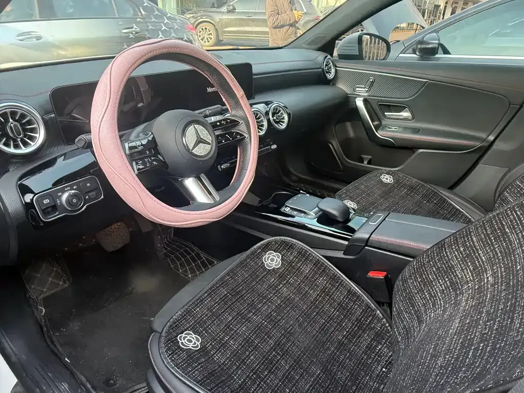 Mercedes-Benz A-Class 2024 из CN, фото 5