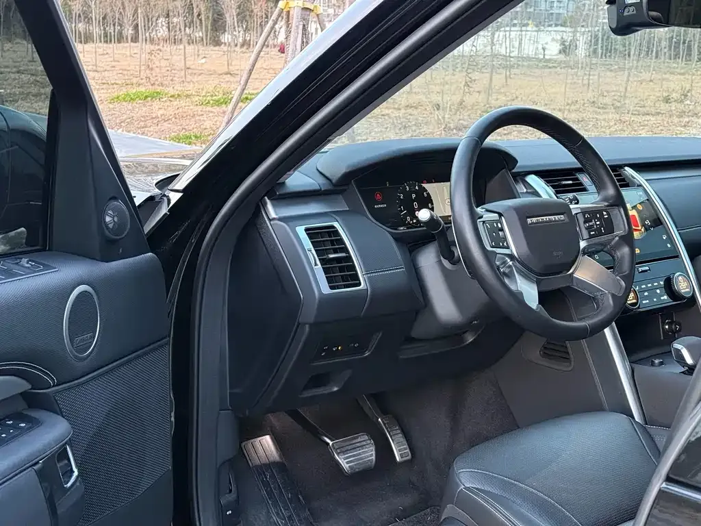 Land Rover Discovery 2024 из CN, фото 8