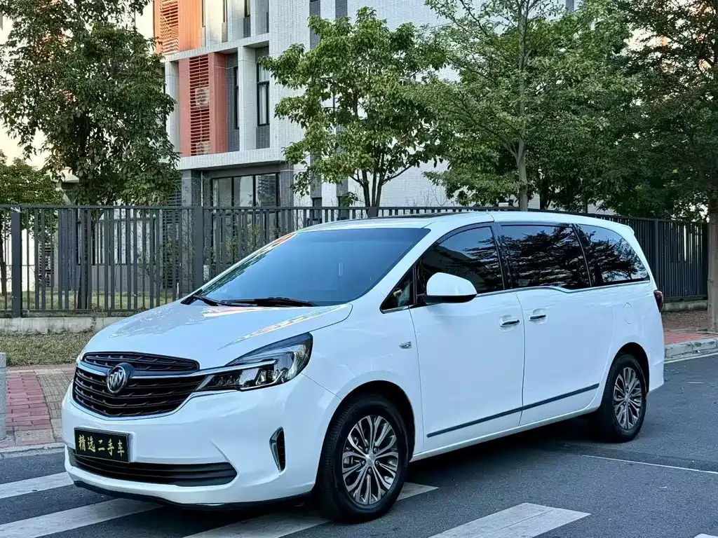 Buick GL8 2021 из CN, фото 1