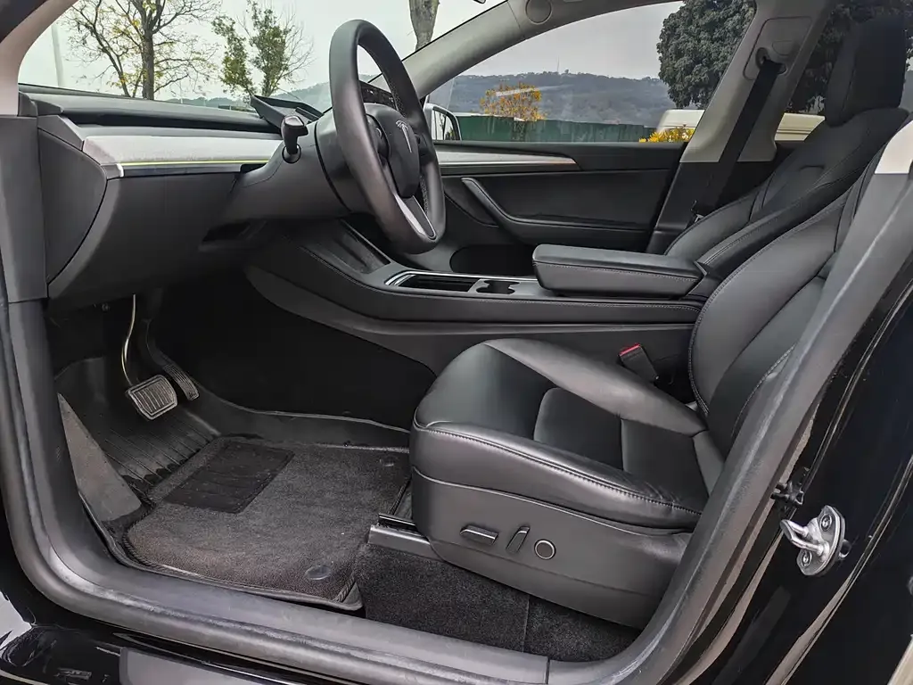 Tesla Model Y 2022 из CN, фото 8