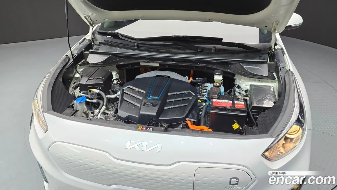 Kia Niro — фото 10
