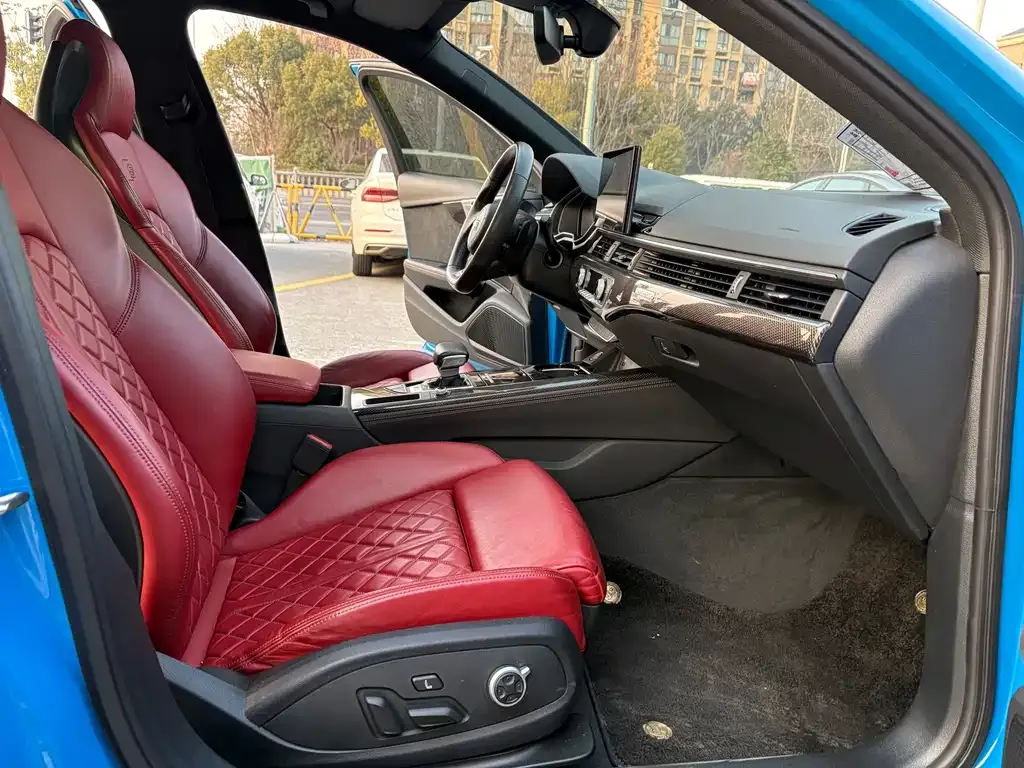 Audi S4 2021 из CN, фото 4