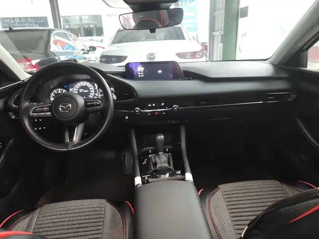 Mazda 3 Axela 2024 из CN, фото 10