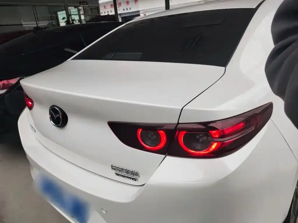 Mazda 3 Axela 2024 из CN, фото 8