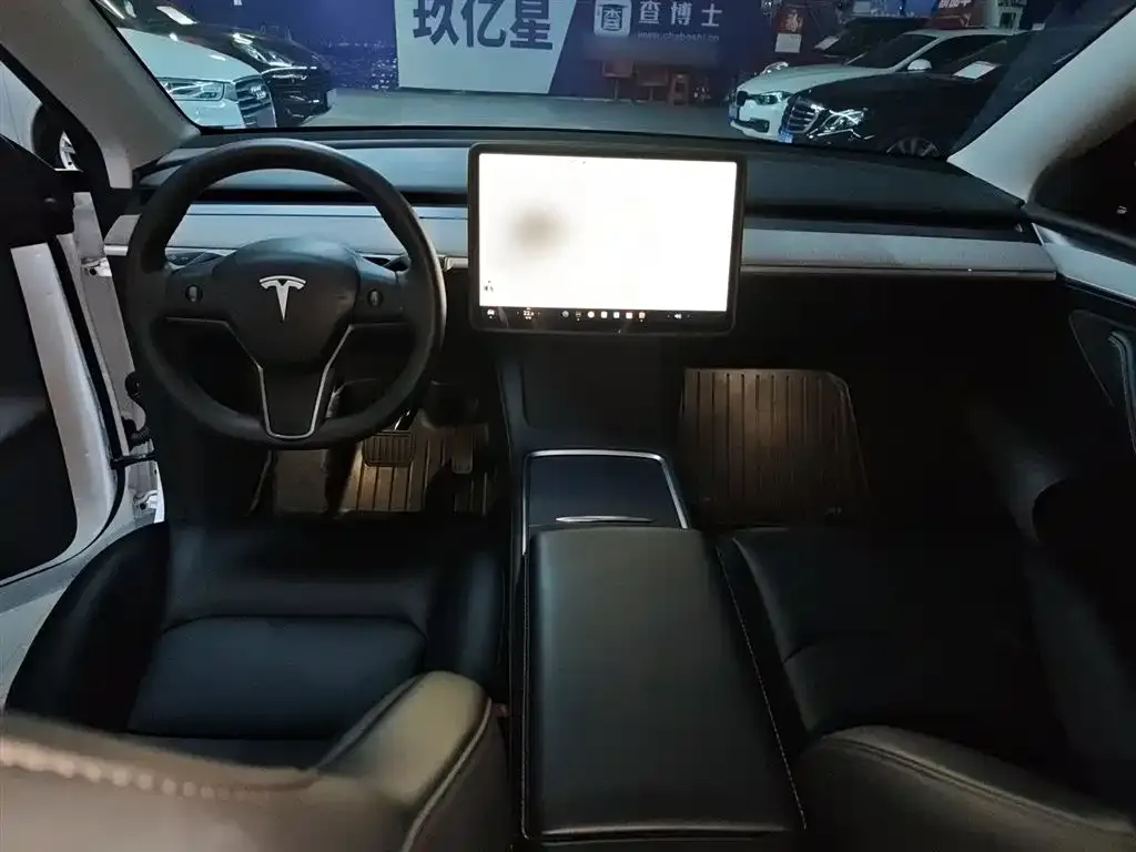 Tesla Model Y 2024 из CN, фото 2
