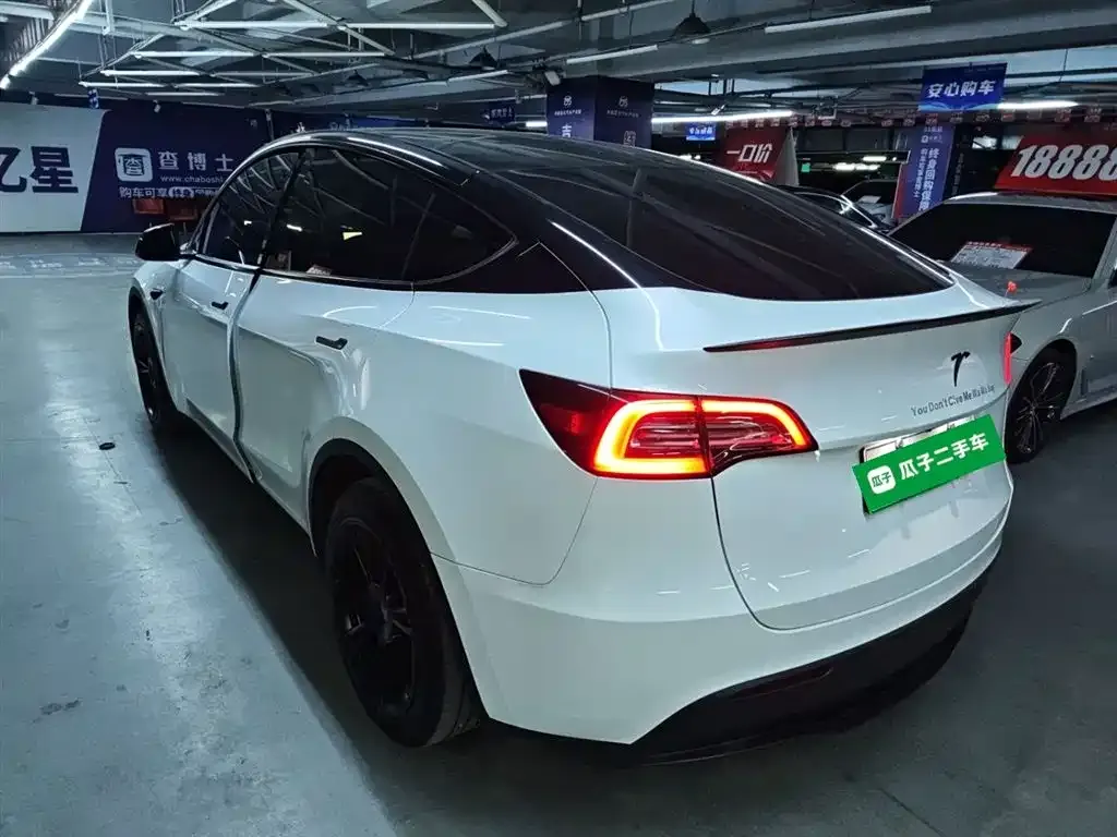 Tesla Model Y 2024 из CN, фото 4