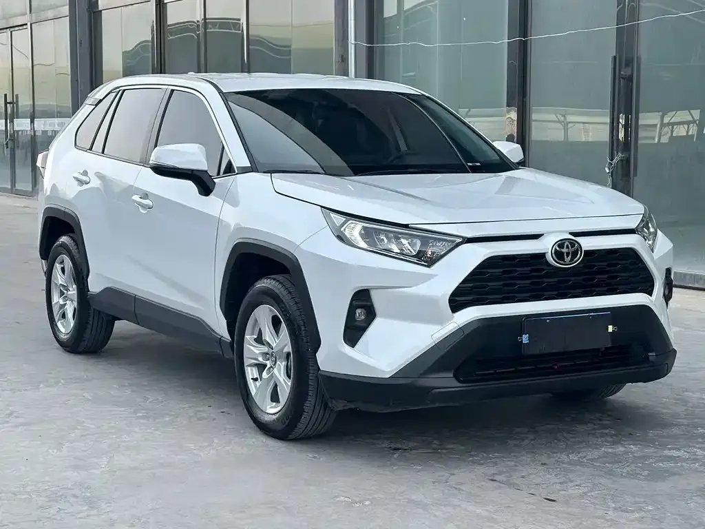 Toyota RAV4 2024 из CN, фото 4
