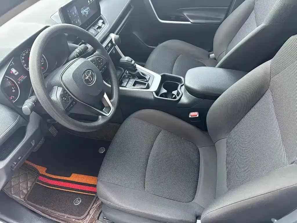 Toyota RAV4 2024 из CN, фото 10