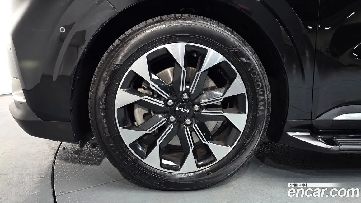 Kia Carnival 2023 из KR, фото 5