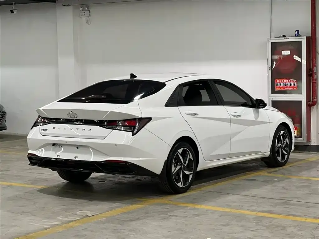 Hyundai Elantra 2021 из CN, фото 5
