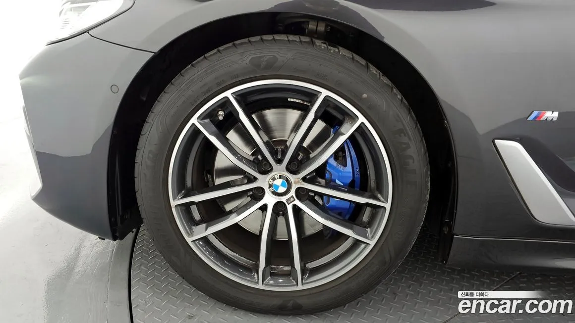 BMW 5-Series 2023 из KR, фото 7