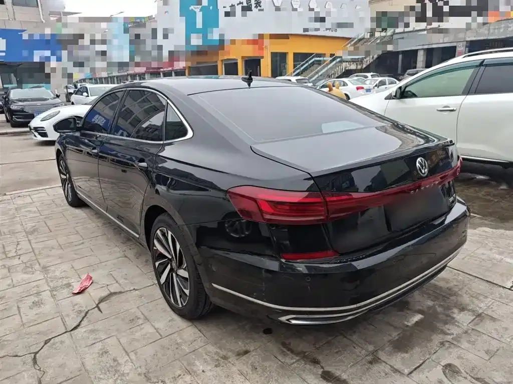 Volkswagen Passat 2023 из CN, фото 10