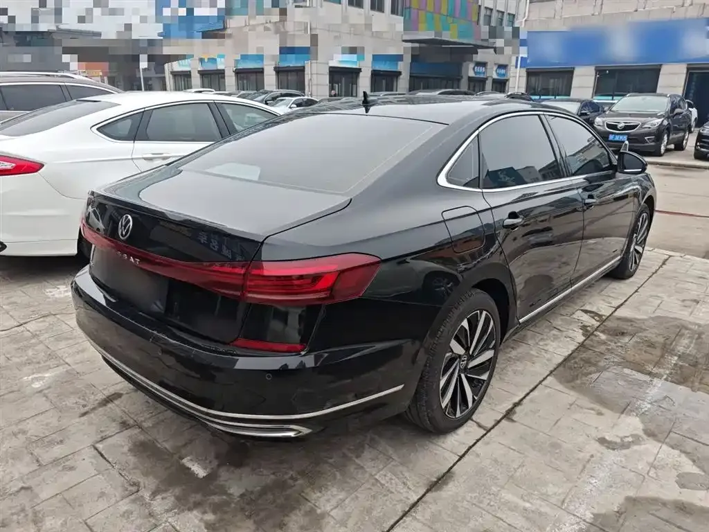 Volkswagen Passat 2023 из CN, фото 7