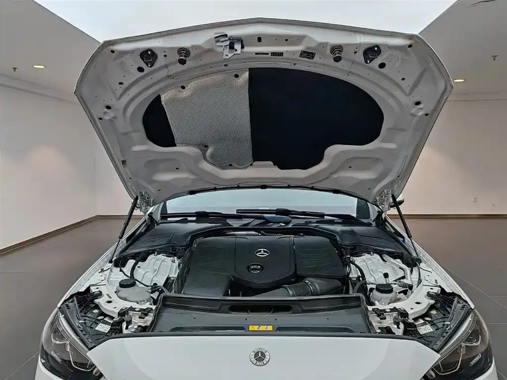 Mercedes-Benz C-Class 2023 из CN, фото 5
