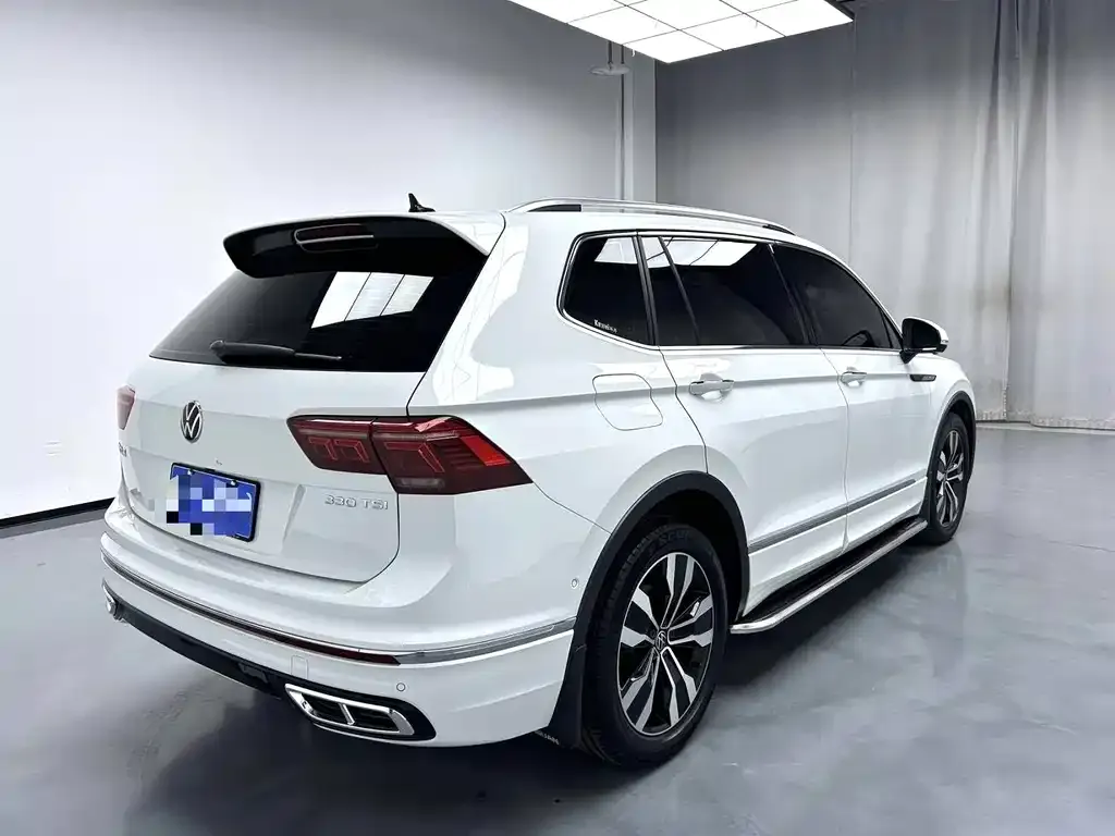 Volkswagen Tiguan L 2023 из CN, фото 3