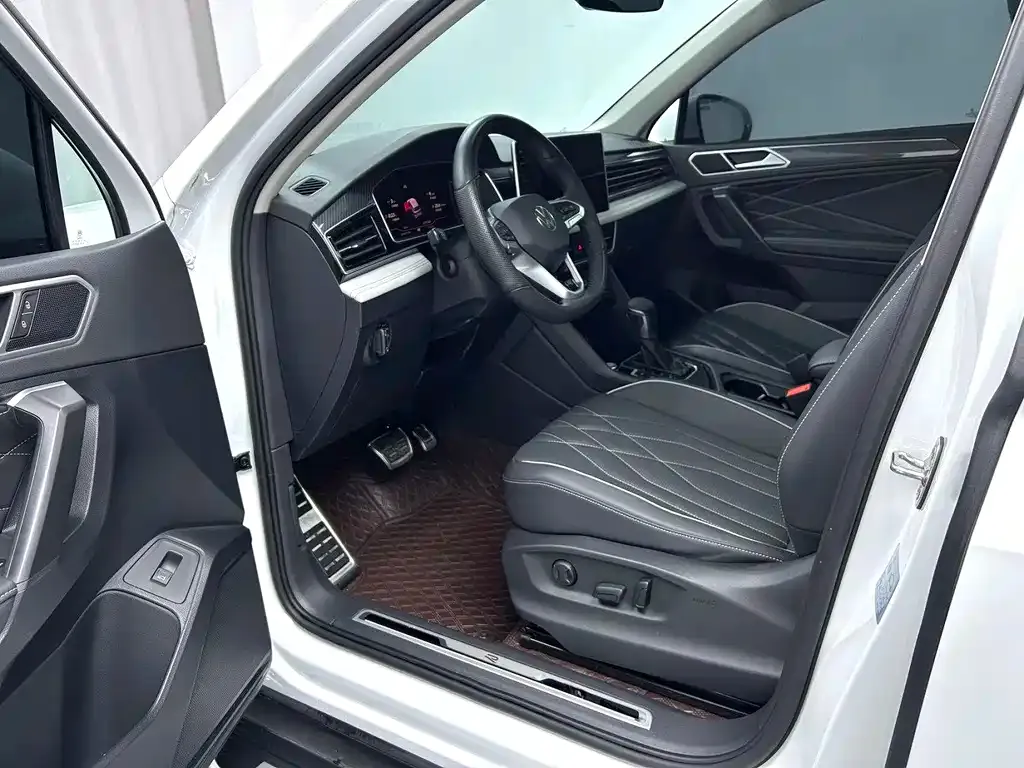 Volkswagen Tiguan L 2023 из CN, фото 6