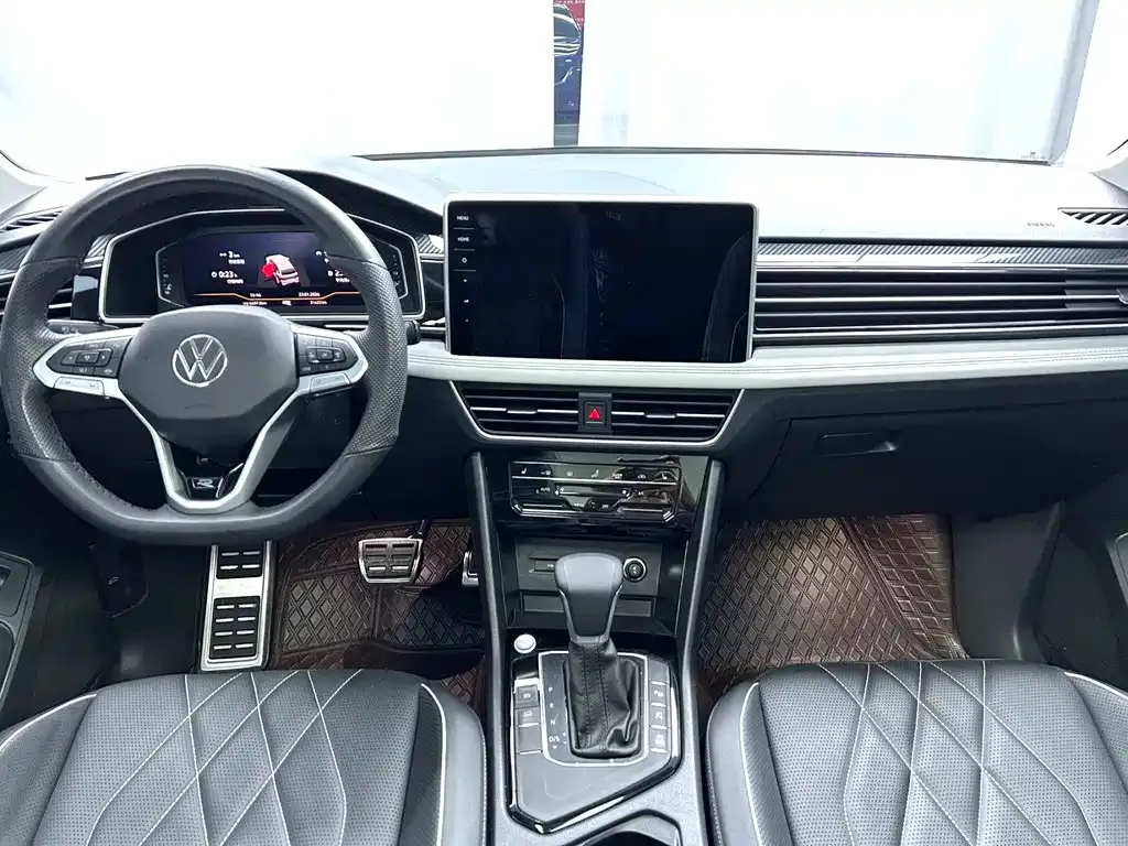 Volkswagen Tiguan L 2023 из CN, фото 8