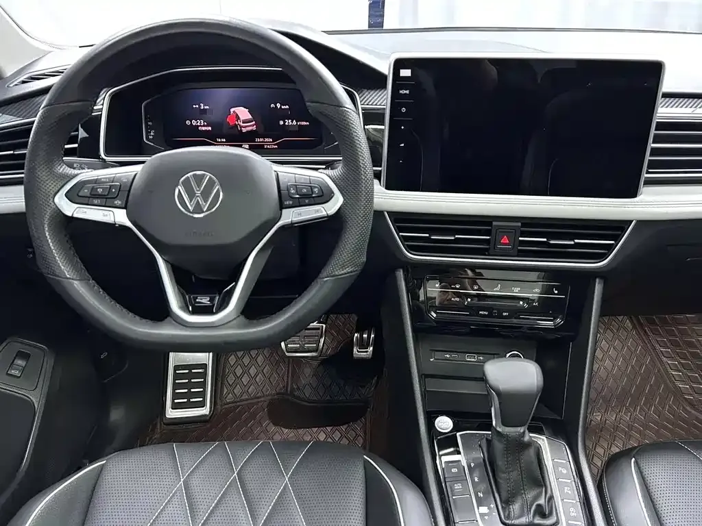 Volkswagen Tiguan L 2023 из CN, фото 7