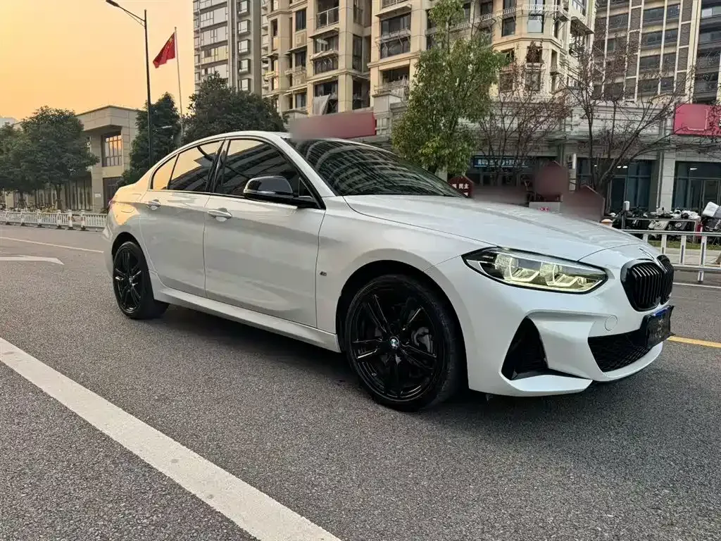 BMW 1 Series 2023 из CN, фото 6