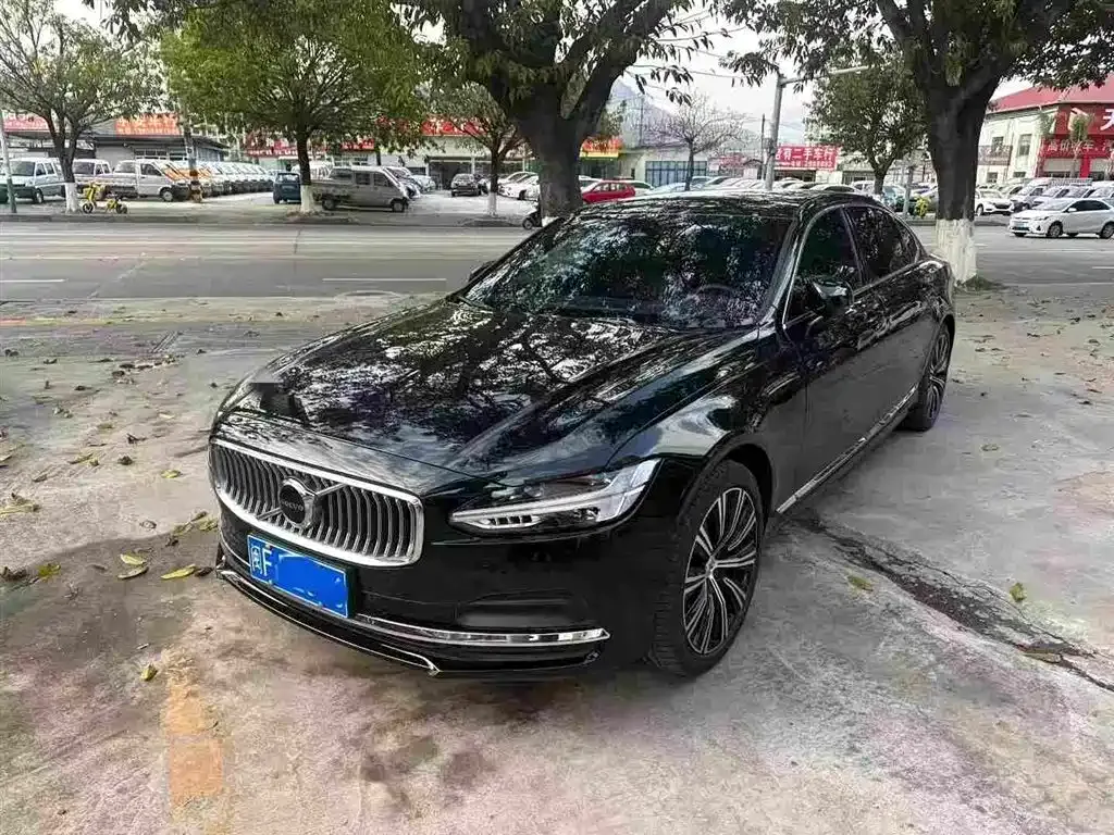 Volvo S90 2024 из CN, фото 1