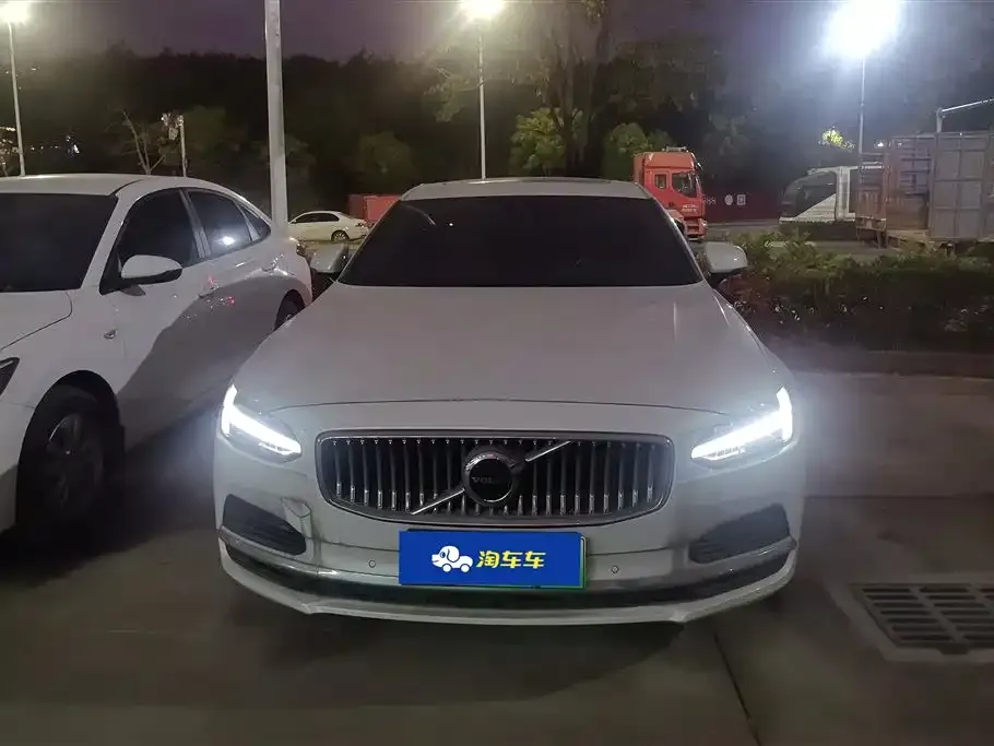 Volvo S90 PHEV 2023 из CN, фото 10
