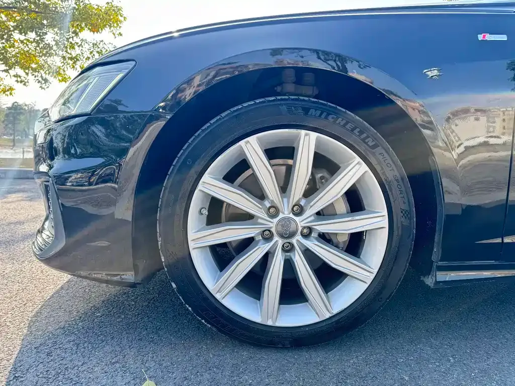 Audi A6L 2021 из CN, фото 2