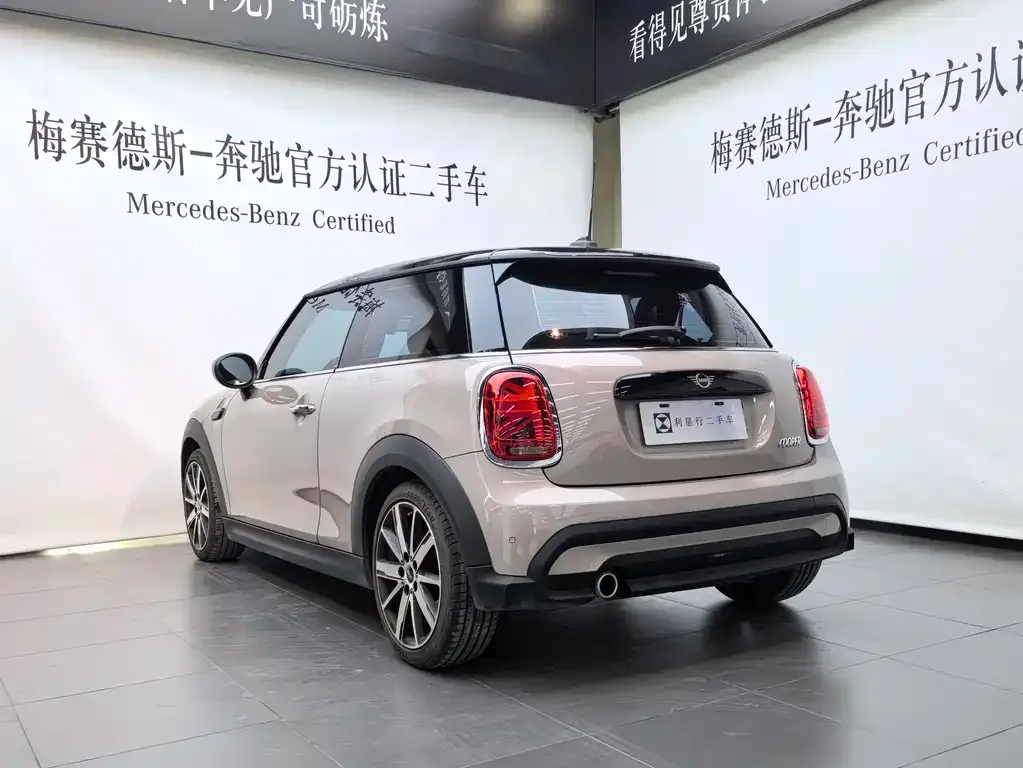 MINI Cooper (3-door) 2024 из CN, фото 2