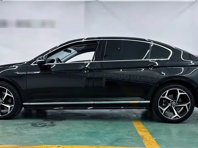 Volkswagen Magotan 2023 из CN, фото 2