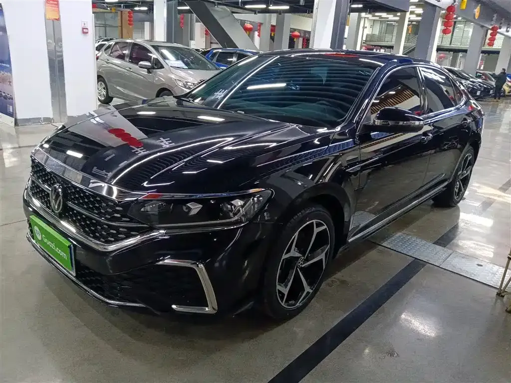 Volkswagen Passat 2023 из CN, фото 1