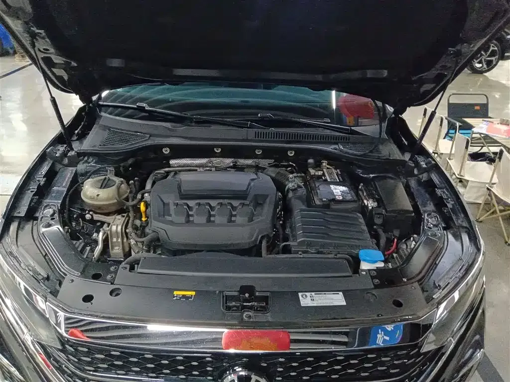 Volkswagen Passat 2023 из CN, фото 9