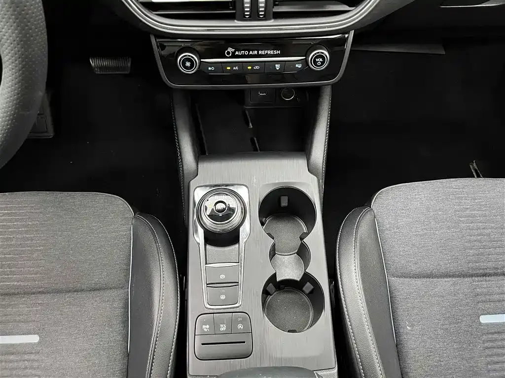 Ford Focus Active 2021 из CN, фото 7