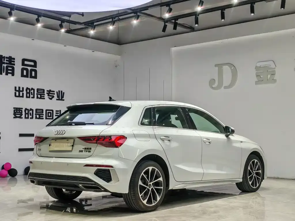 Audi A3 2022 из CN, фото 3