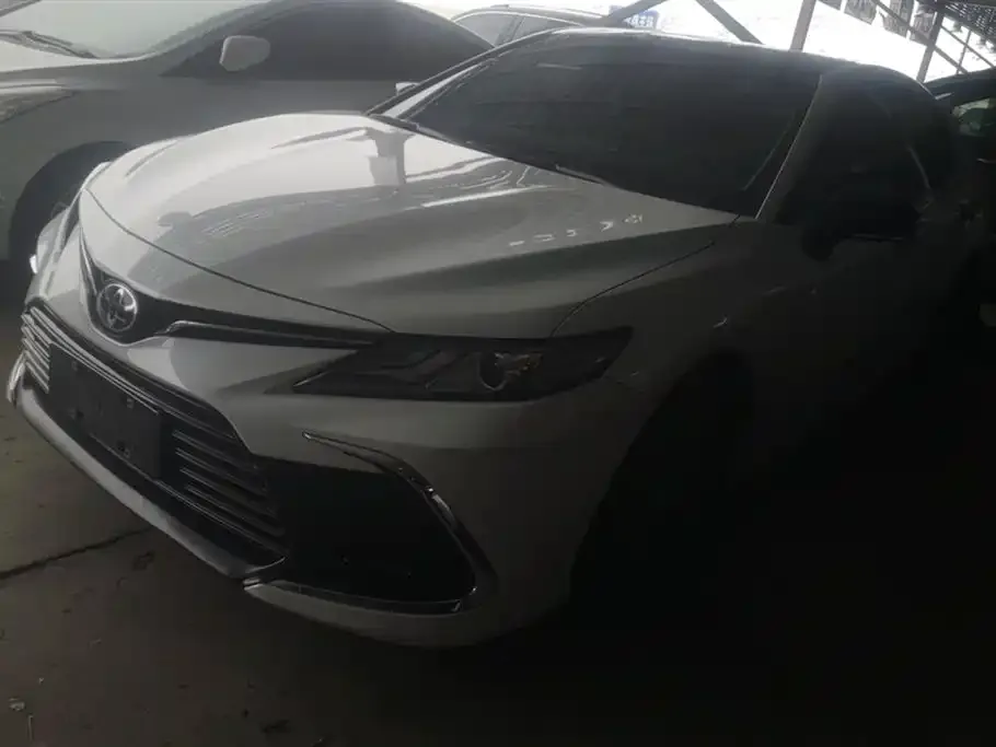 Toyota Camry 2023 из CN, фото 1