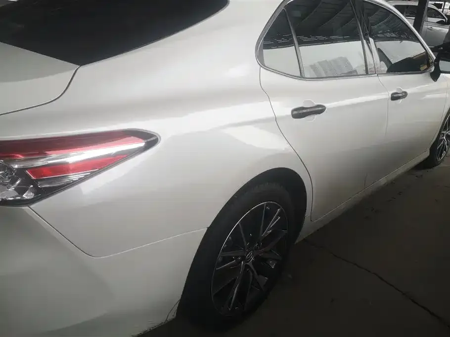Toyota Camry 2023 из CN, фото 9