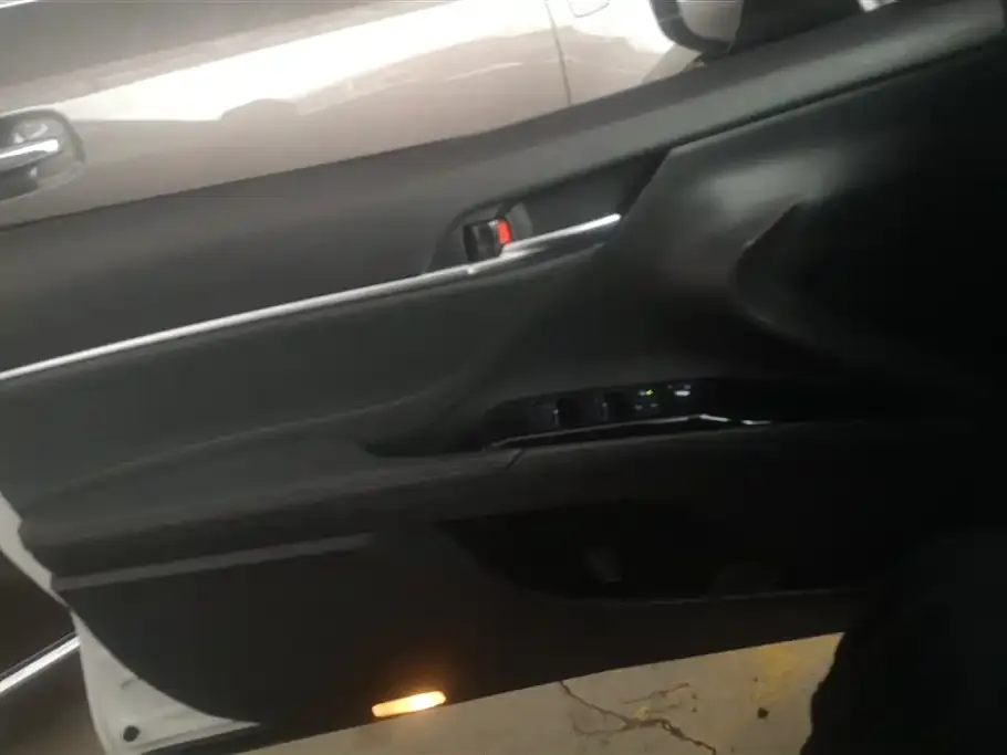 Toyota Camry 2023 из CN, фото 6