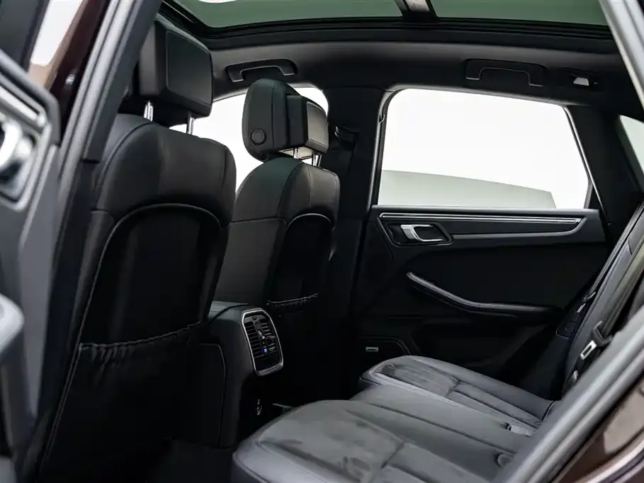 Porsche Macan 2021 из CN, фото 3