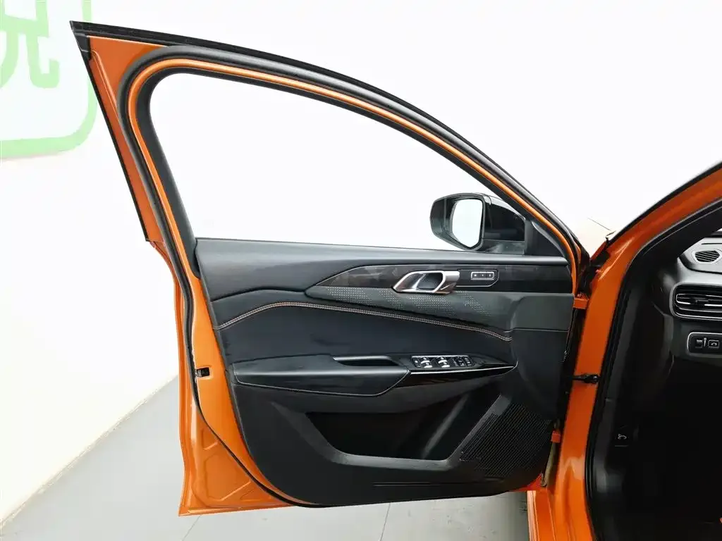 Lynk & Co 02 Hatchback 2022 из CN, фото 8