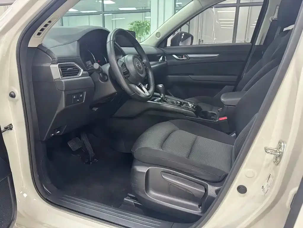 Mazda CX-5 2023 из CN, фото 4