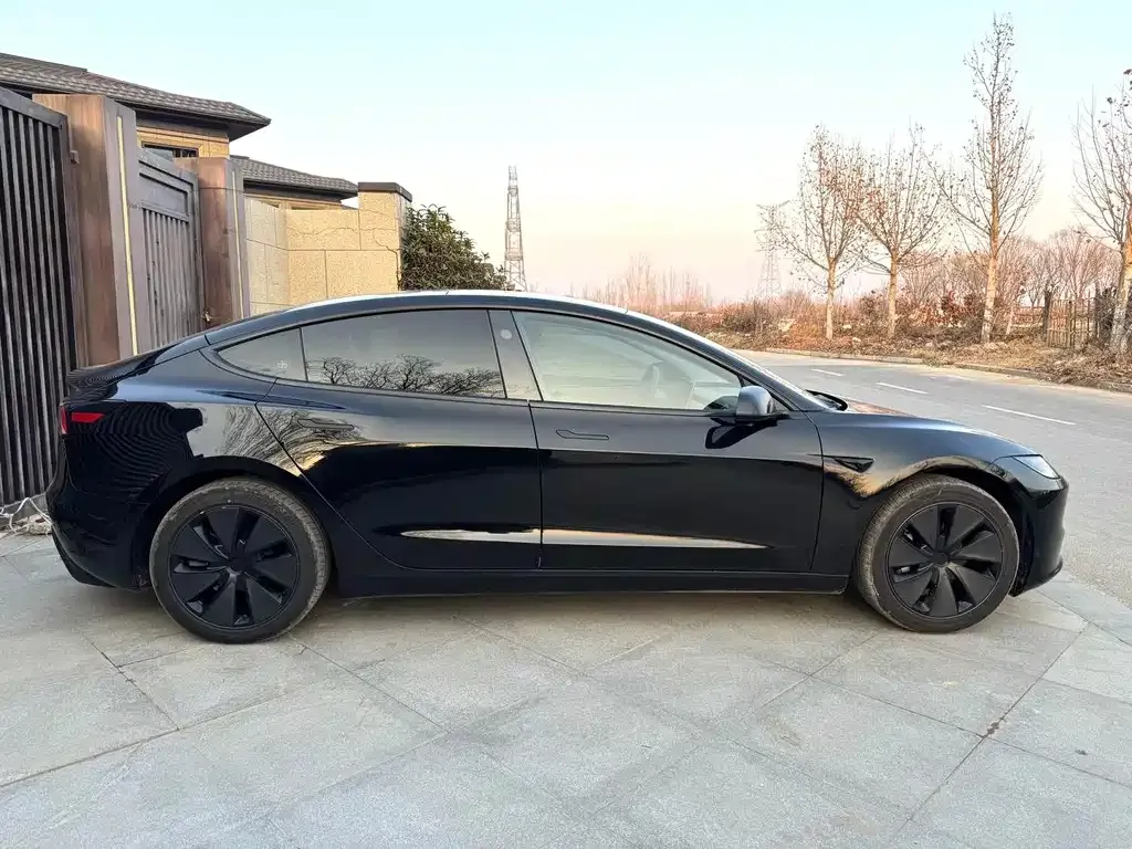 Tesla Model 3 2025 из CN, фото 5