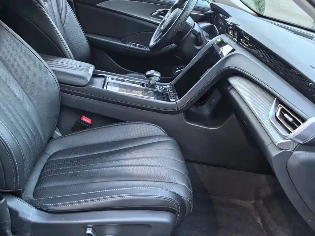 Hongqi H5 2023 из CN, фото 2