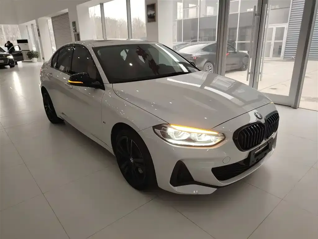 BMW 1 Series 2022 из CN, фото 9